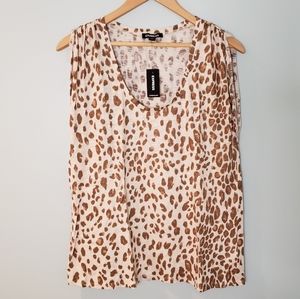 NWT Express Shimmering Animal Print T-shirt M